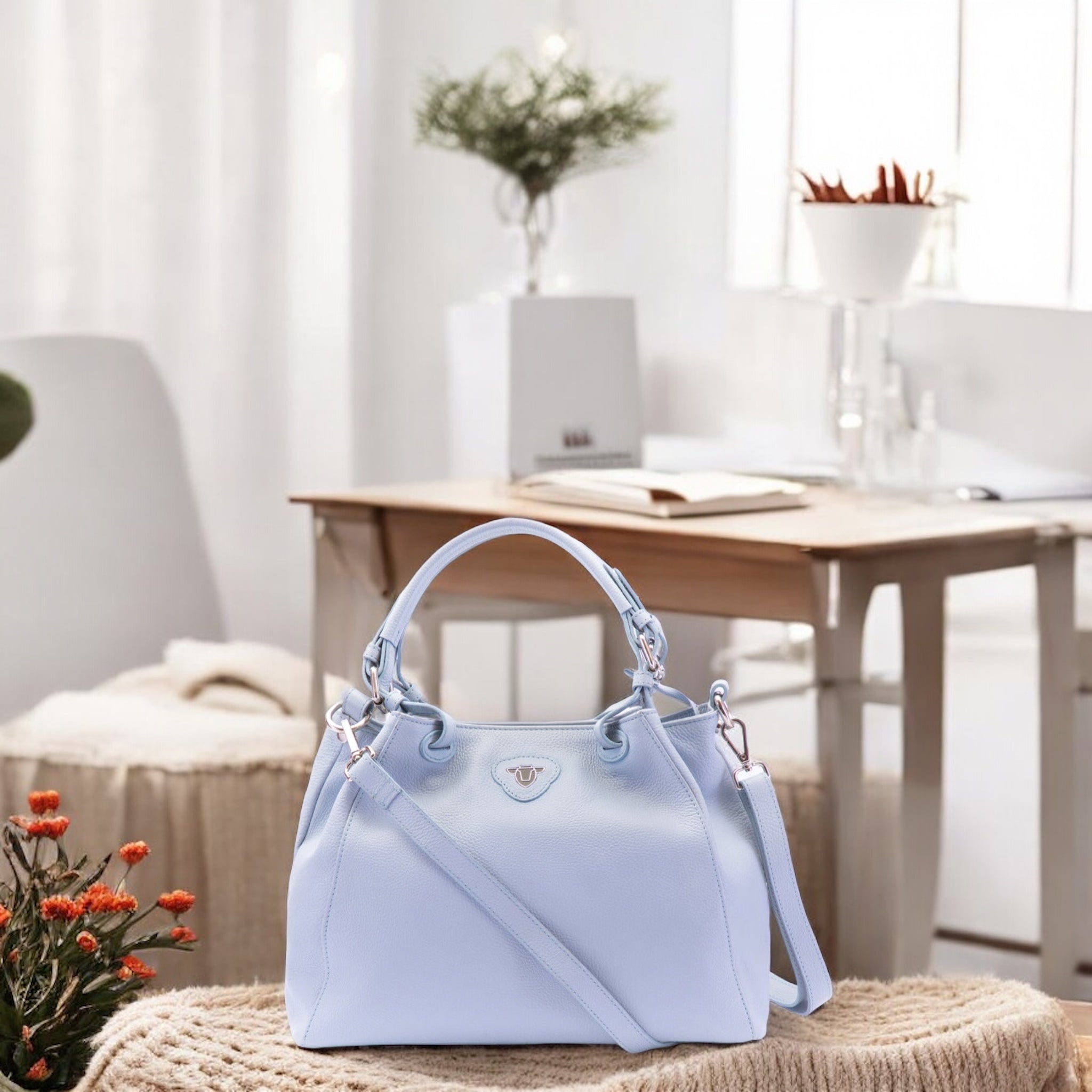 Modern Muse, The Handbag